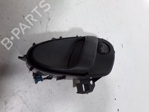 Venstre foran invendig håndtak CITROËN XSARA (N1) 1.6 16V (109 hp) 28242958