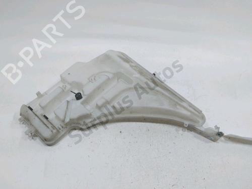 Used Windscreen washer tank BMW 1 (F20) 116 d (116 hp) 31008830