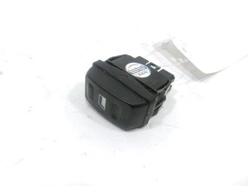 Used Right front window switch CITROËN XSARA PICASSO (N68) 1.6 HDi (90 hp) 31207649