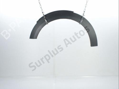 Used Front left wheel arch trim Front left wheel arch trim 37771810 37771810