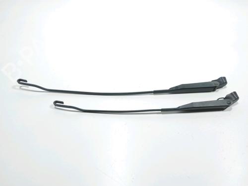 Used Front windshield wiper arm OPEL CORSA C (X01) 1.2 Twinport (F08, F68) (80 hp) 28271959
