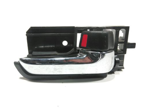 Used Rear right interior door handle SUZUKI SX4 (EY, GY) 2.0 DDiS 4x4 (RW420D) (135 hp) 28252347