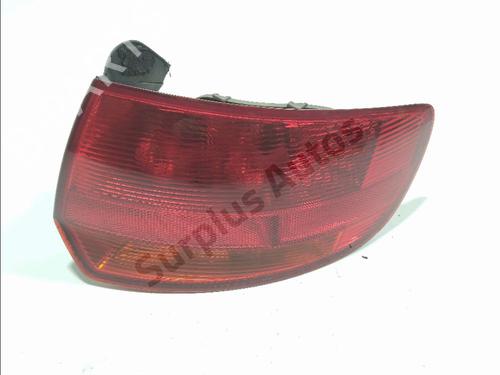 Used Right taillight Right taillight 32077982 32077982