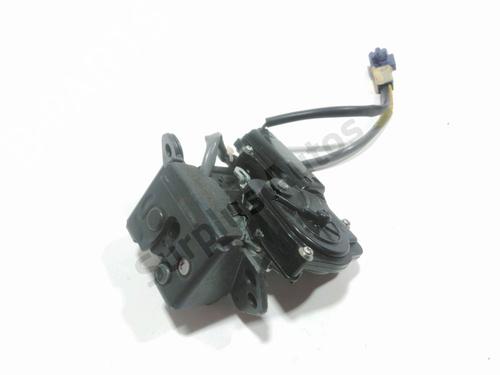 Used Tailgate lock TOYOTA COROLLA Verso (ZER_, ZZE12_, R1_) 1.8 (ZNR11_, ZNR11R) (129 hp) 30584956