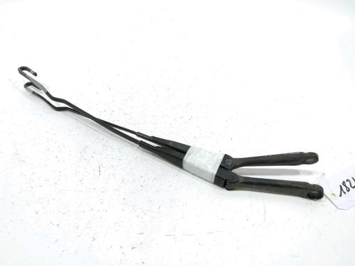 Used Front windshield wiper arm Front windshield wiper arm 31007577 31007577