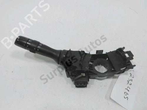 Used Headlight switch TOYOTA YARIS (_P13_) 1.4 D (NLP130_, NLP130) (90 hp) 30989321