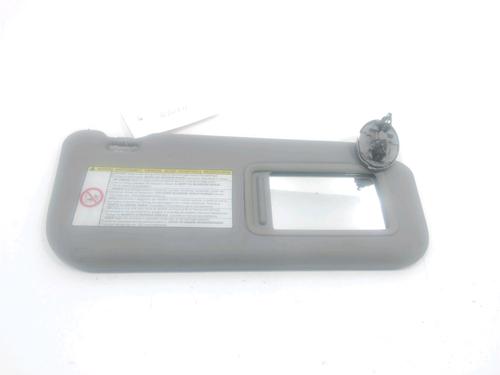 Used Right sun visor Right sun visor TOYOTA YARIS (_P9_) 1.4 D-4D (NLP90_, NLP90R) (90 hp) 31002702 31002702