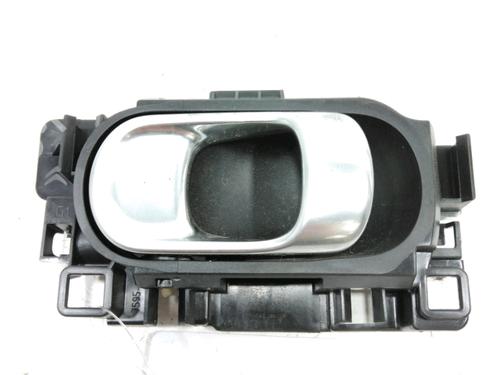 Used Rear left interior door handle Rear left interior door handle CITROËN C3 III (SX) 1.2 PureTech 82 (83 hp) 37779881 37779881