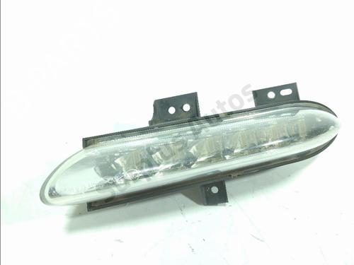 Used Left daytime light Left daytime light 39260747 39260747