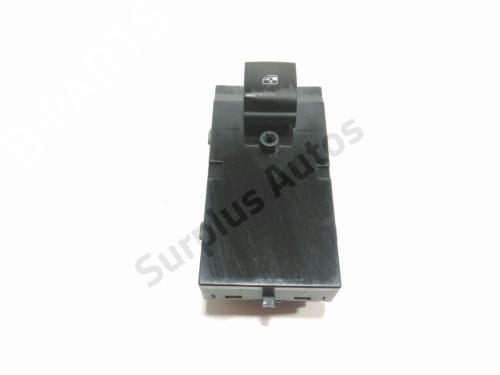 Used Right front window switch Right front window switch OPEL ASTRA K (B16) 1.4 Turbo (68) (125 hp) 37772966 37772966