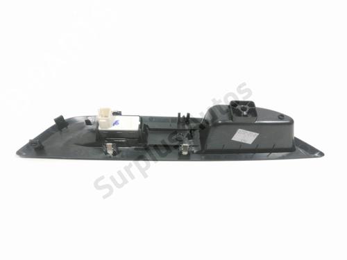 Høyre Foran elrute bryter PEUGEOT 208 II (UB_, UP_, UW_, UJ_) 1.2 PureTech 100 | BP29857843I26