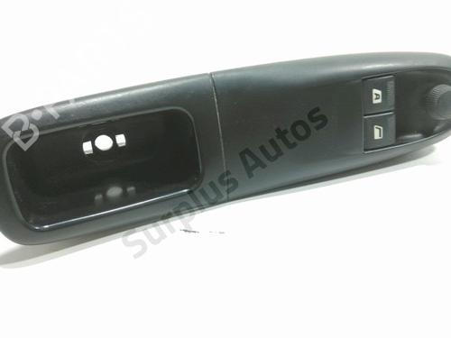 Used Left front window switch Left front window switch PEUGEOT 406 (8B) 1.8 16V (116 hp) 39706624 39706624