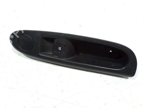 Pulsantiera anteriore destra RENAULT CLIO II (BB_, CB_) 1.5 dCi (B/CB3M) (64 hp) 28238329