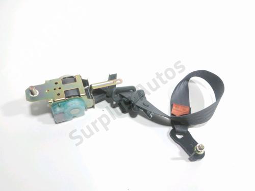 Used Front left seatbelt Front left seatbelt SUBARU IMPREZA Saloon (GC) 2.0 Turbo GT AWD (GC8) (218 hp) 30086152 30086152