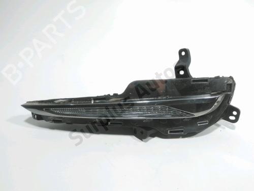 Højre positionslygte PEUGEOT 308 II (LB_, LP_, LW_, LH_, L3_) 1.2 THP 130 (131 hp) 31608218