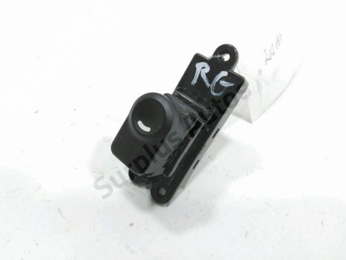 Used Left rear window switch HYUNDAI i30 (FD) 1.4 (109 hp) 31000508