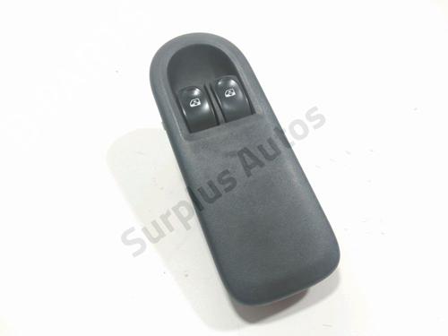 Used Left front window switch RENAULT CLIO III Grandtour (KR0/1_) 1.2 16V (KR0P) (101 hp) 30475379