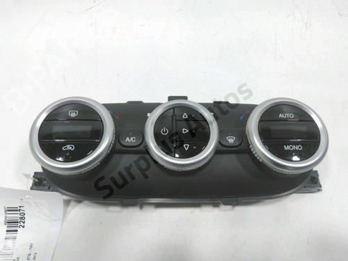 AC-Styringsenhed/Manøvreenhed FIAT 500L (351_, 352_) 1.6 D Multijet (199LYD1B) (105 hp) 30988861