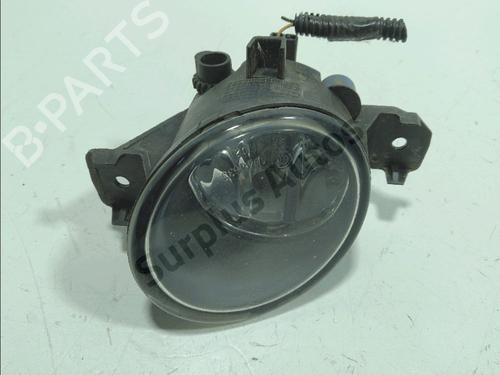 right-front-fog-light-renault-clio-iii-br01-cr01-2005-2006-2007-2008-2009-2010-2011-2012-2013-2014-36593466 main image