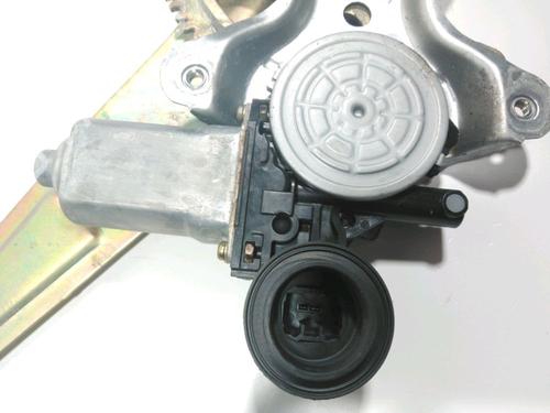 Rear left window mechanism TOYOTA RAV 4 II (_A2_) 2.0 D 4WD (CLA20_, CLA21_, CLA20R, CLA21R) | BP29858864C24