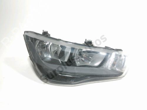 Lyskaster høyre AUDI A1 (8X1, 8XK) 1.6 TDI (105 hp) 31636019