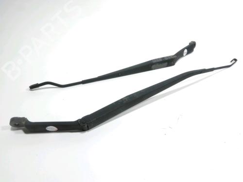 Used Front windshield wiper arm Front windshield wiper arm 37790038 37790038