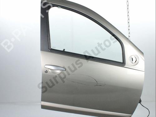 right-front-door-dacia-sandero-2008-35893518 main image