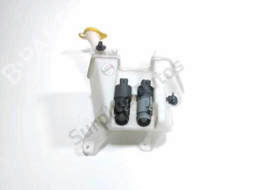 Used Windscreen washer tank Windscreen washer tank TOYOTA YARIS (_P13_) 1.4 D (NLP130_, NLP130) (90 hp) 36105782 36105782
