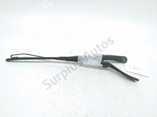 Used Front windshield wiper arm DACIA DUSTER (HS_) 1.5 dCi 4x4 (HSMC, HSMD) (110 hp) 31007882