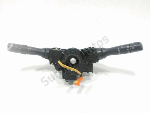 steering-wheel-controls-peugeot-108-2014-33534343 main image