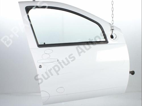 right-front-door-dacia-duster-hs_-2010-2011-2012-2013-2014-2015-2016-2017-2018-35972515 main image