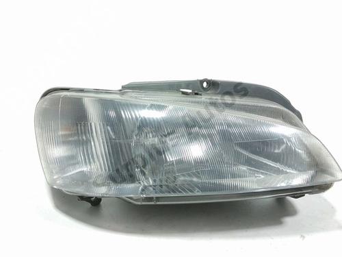 Used Right headlight Right headlight PEUGEOT 106 II (1A_, 1C_) 1.4 i (75 hp) 40465201 40465201