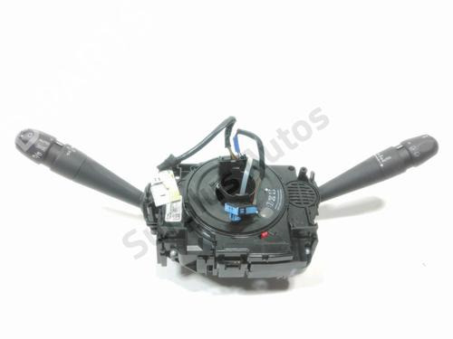 ratbetjening-citroen-c4-cactus-2014-37291502 main image