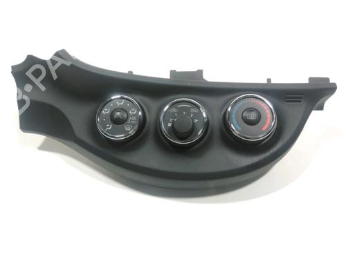 Used Climate control TOYOTA YARIS (_P13_) 1.4 D (NLP130_, NLP130) (90 hp) 28227662