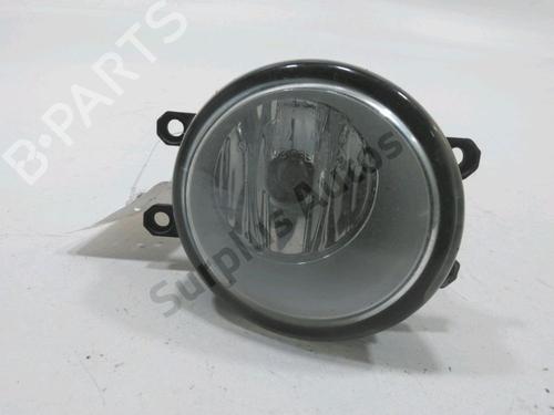 Used Right front fog light TOYOTA YARIS (_P13_) 1.4 D (NLP130_, NLP130) (90 hp) 31004569