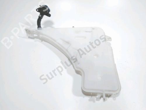 windscreen-washer-tank-bmw-4-coupe-f32-f82-2013-2014-2015-2016-2017-2018-2019-2020-29145538 main image