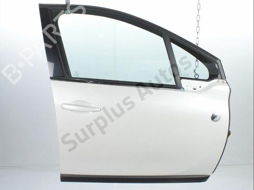 right-front-door-peugeot-2008-i-cu_-2013-33974084 main image