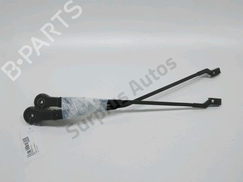 Used Front windshield wiper arm CITROËN C4 Picasso II 1.2 THP 130 (130 hp) 31007974