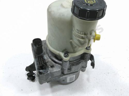 Used Steering pump DACIA SANDERO 1.5 dCi (68 hp) 30987432