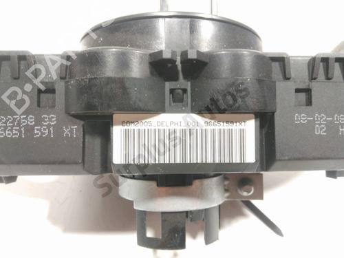 Steering wheel controls PEUGEOT 308 I (4A_, 4C_) 1.6 HDi | BP29145337E15 