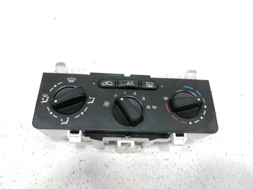 Used Climate control CITROËN C2 (JM_) 1.4 HDi (68 hp) 30988424