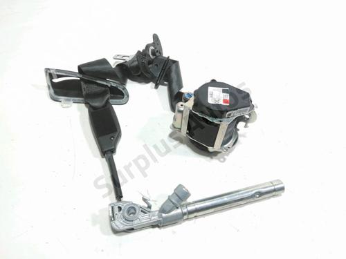 front-left-seatbelt-renault-megane-iv-grandtour-k9amn_-2016-31868186 main image