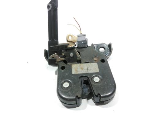 Tailgate lock AUDI A3 (8P1) 2.0 TDI 16V | BP28260639C101 