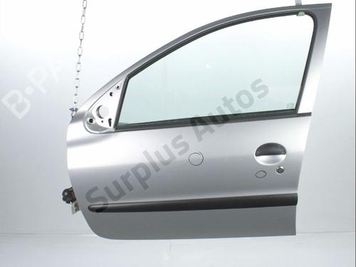 left-front-door-peugeot-206-2l_-2m_-2009-2010-2011-2012-2013-33733617 main image