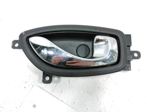 Højre bagtil invendig håndtag RENAULT KOLEOS I (HY_) 2.0 dCi 4x4 (HY0K) (150 hp) 30999831
