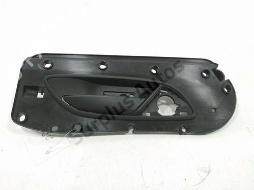 Used Front left interior door handle FIAT GRANDE PUNTO (199_) 1.3 D Multijet (75 hp) 30996487