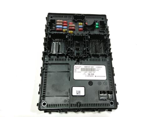 Used Fuse box Fuse box 37764096 37764096