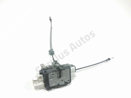 Front right lock VOLVO V40 Hatchback (525) D3 | BP28247492C97 