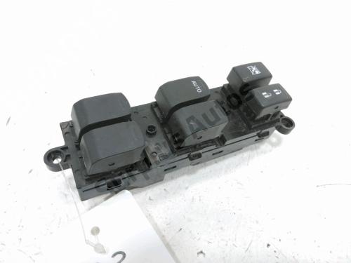 Used Left front window switch Left front window switch SUZUKI SWIFT IV (FZ, NZ) 1.3 DDiS (AZG413D, ZC02S, ZC92S) (75 hp) 37778082 37778082