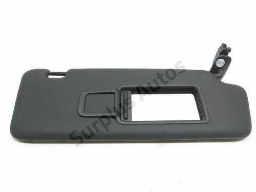 Used Right sun visor Right sun visor 38497762 38497762